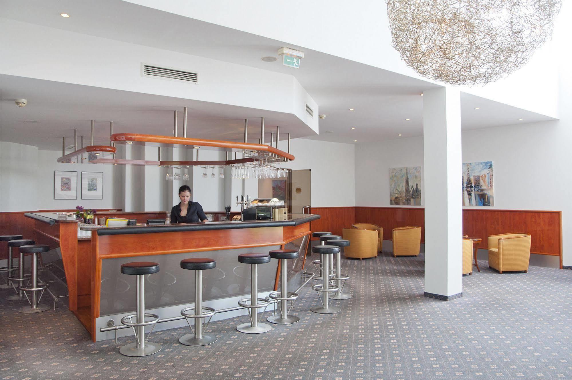 Parkhotel Styria Steyr Bagian luar foto